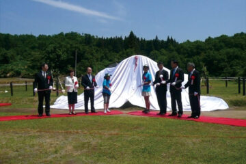 除幕式(第65回全国植樹祭御製碑除幕式)